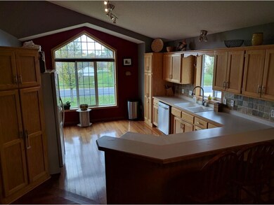 Awesome kitchen with huge windows, big breakfast b
