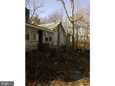 559 Oak Grove Rd, Swedesboro, NJ 08085 - photo 3