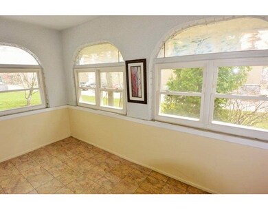 17 Marshall St, Clinton, MA 01510 - photo 4