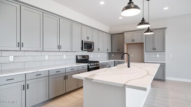 3145 W Magdalena Ln-011