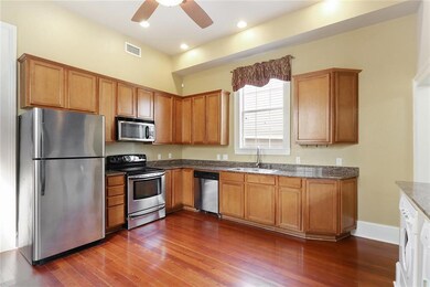 Lower unit kitchen