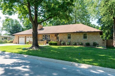 405 Linden Place, Raymore, MO 64083 - photo 3