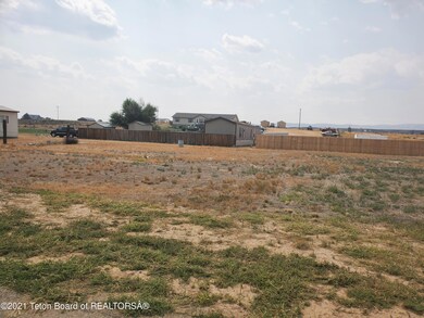 506 Maple St, La Barge, WY 83123 - photo 2