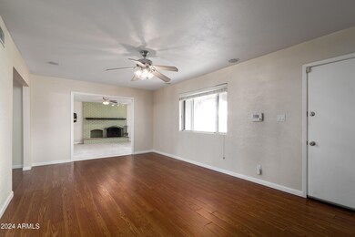 07_Living Room - View 2