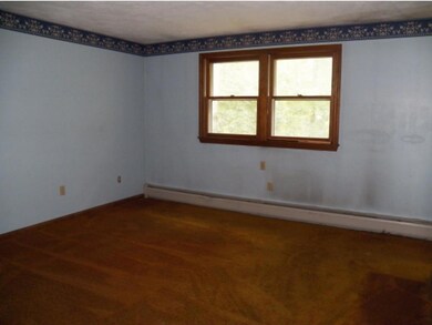 17 Wedgewood Dr, Londonderry, NH 03053 - photo 6