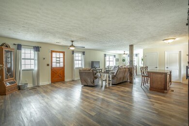 162 Raccoon Hill Ln. HD-27