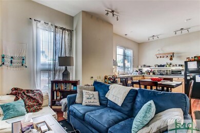 413 E 38th St, Savannah, GA 31401 - photo 4