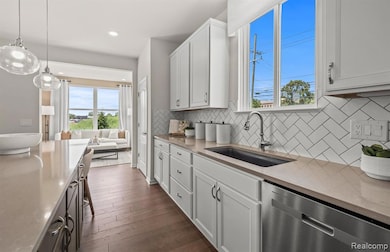 Maple Ridge, Clinton Township, MI 48038 - photo 6