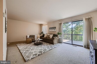 2119 Chapel Valley Ln, Lutherville Timonium, MD 21093 - photo 6