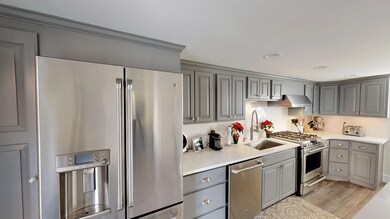 19 Kosciusko St, Salem, MA 01970 - photo 7