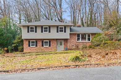 2703 Tillbrook Place, Greensboro, NC 27408 - photo 2