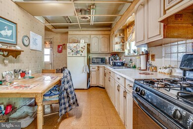 2123 Weber Dr, District Heights, MD 20747 - photo 6