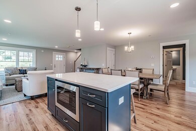 125 Falcon Crest Dr unit 3, Gorham, ME 04038 - photo 4