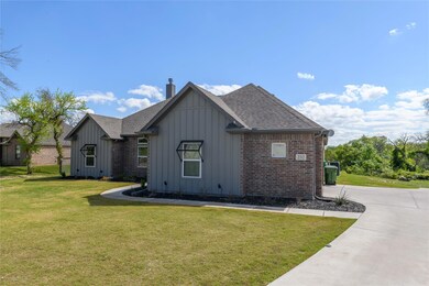 232 Scenic Wood Dr, Azle, TX 76020 - photo 4