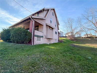 2426 Shirley Rd, Youngstown, OH 44502 - photo 3