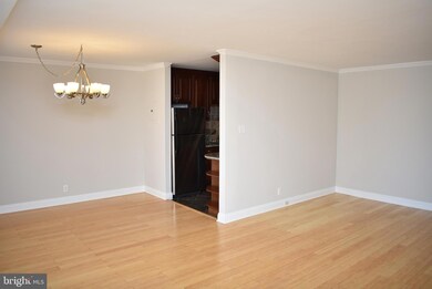 Dupont East Condominium unit 618, Washington, DC 20036 - photo 5