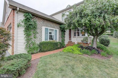 261 W Fulton St, New Holland, PA 17557 - photo 4