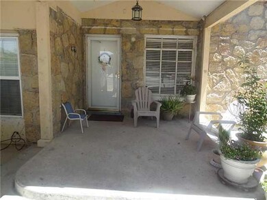 17 Half Moon Dr, El Paso, TX 79915 - photo 2