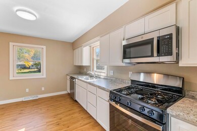 1622 Columbia St, Waterloo, IA 50703 - photo 7