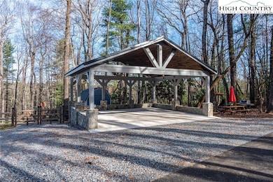 21 Maple Leaf Ln, Glade Valley, NC 28627 - photo 7