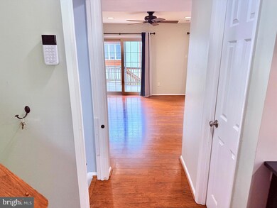 9475 Clocktower Ln, Columbia, MD 21046 - photo 7