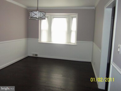 1570 Pentwood Rd, Baltimore, MD 21239 - photo 3