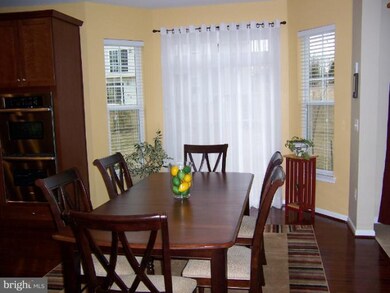 5492 Amberview Ct, Manassas, VA 20112 - photo 3