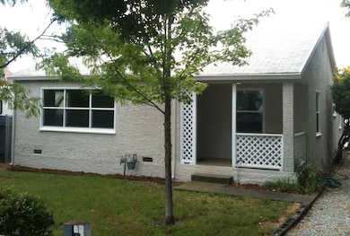 1035 State St, Redding, CA 96001 - photo 2