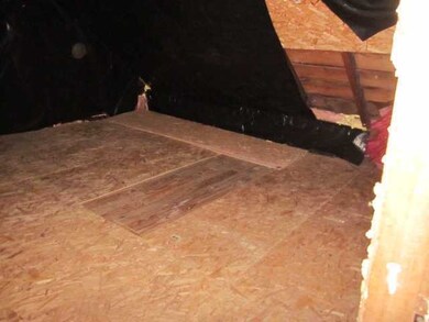 114 E Holmes Rd, Lansing, MI 48910 - photo 7