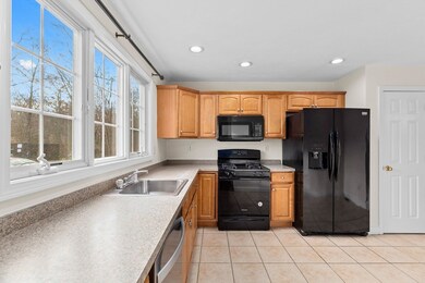 70 Chief Justice Cushing Hwy unit 1, Hingham, MA 02043 - photo 4