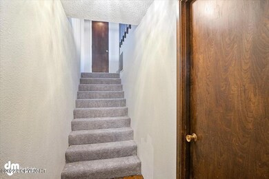 03-ETL4009_Entryway