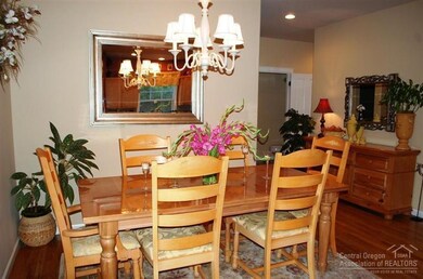 2916 NE Red Oak Dr, Bend, OR 97701 - photo 5