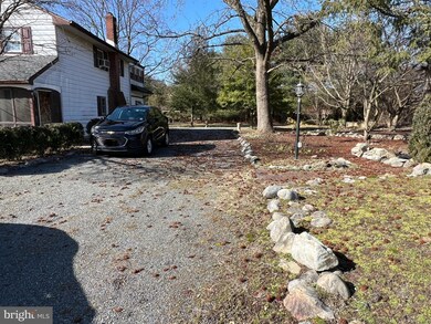 513 Fountain Ave, Burlington, NJ 08016 - photo 2