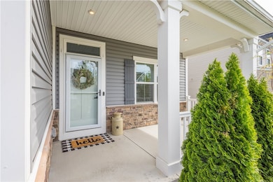 234 Regency Dr, Eighty Four, PA 15330 - photo 2