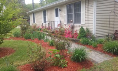 136 Old Mill Rd, Charlestown, RI 02813 - photo 4