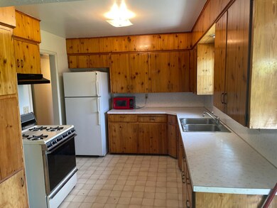 2887 Redwood Ave, Grants Pass, OR 97527 - photo 3