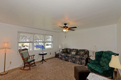 7 Wilde Dr, Troy, NY 12180 - photo 5