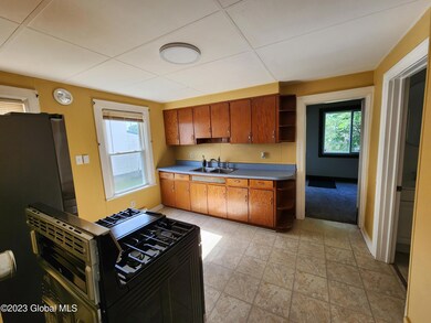 435 7th Ave unit 1, Troy, NY 12182 - photo 6