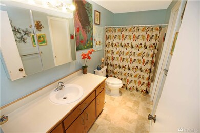 20156 Vikings Crest Loop NE unit 7-104, Poulsbo, WA 98370 - photo 3