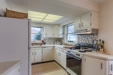 10 Kitchen