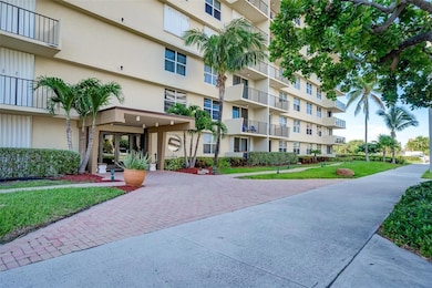 Tradewinds Condominium unit 407, Pompano Beach, FL 33062 - photo 4