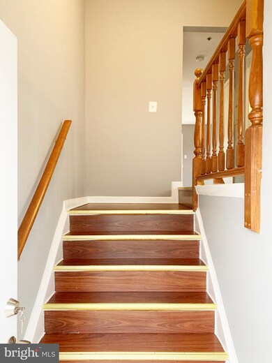 5703 Sweetway Terrace unit 35, Capitol Heights, MD 20743 - photo 3