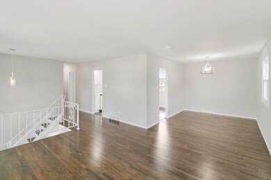 3505 Chestnut Dr, Hazel Crest, IL 60429 - photo 6