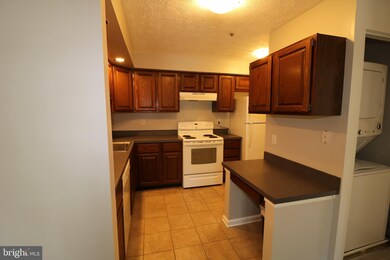 12204 Eagles Nest Ct unit H, Germantown, MD 20874 - photo 7