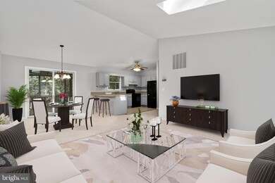 606 Harrison Cir, Locust Grove, VA 22508 - photo 3