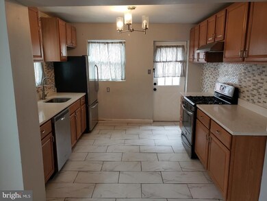 123 Bloomsberry St, Baltimore, MD 21230 - photo 6