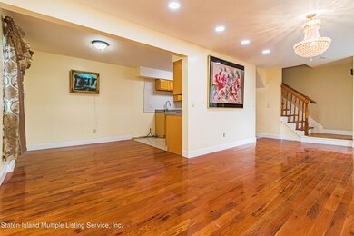 453 Willow Rd E, Staten Island, NY 10314 - photo 6