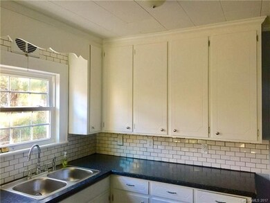 224 Park St, Statesville, NC 28677 - photo 7