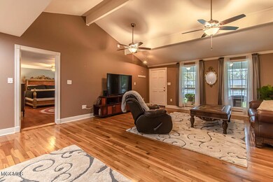 Family room 1.4