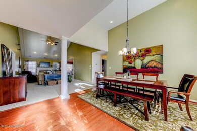 6307 Saskatchewan Dr, Louisville, KY 40228 - photo 4